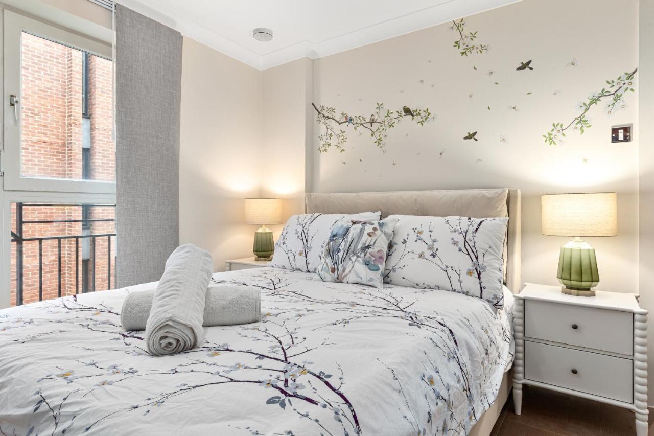 Tranquil 2 Bedroom Apartment Close To St. Paul'S Cathedral Londra Esterno foto