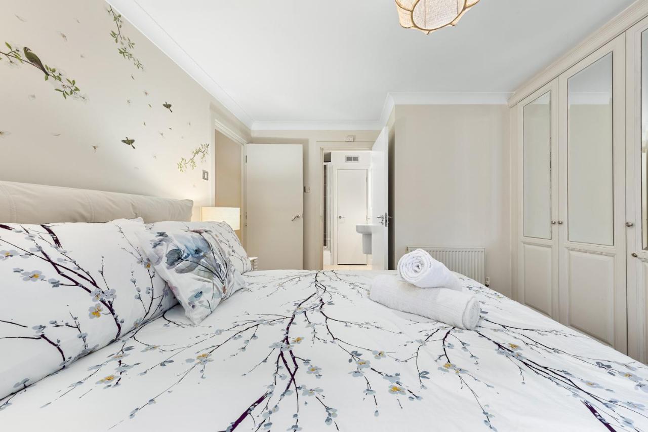 Tranquil 2 Bedroom Apartment Close To St. Paul'S Cathedral Londra Esterno foto