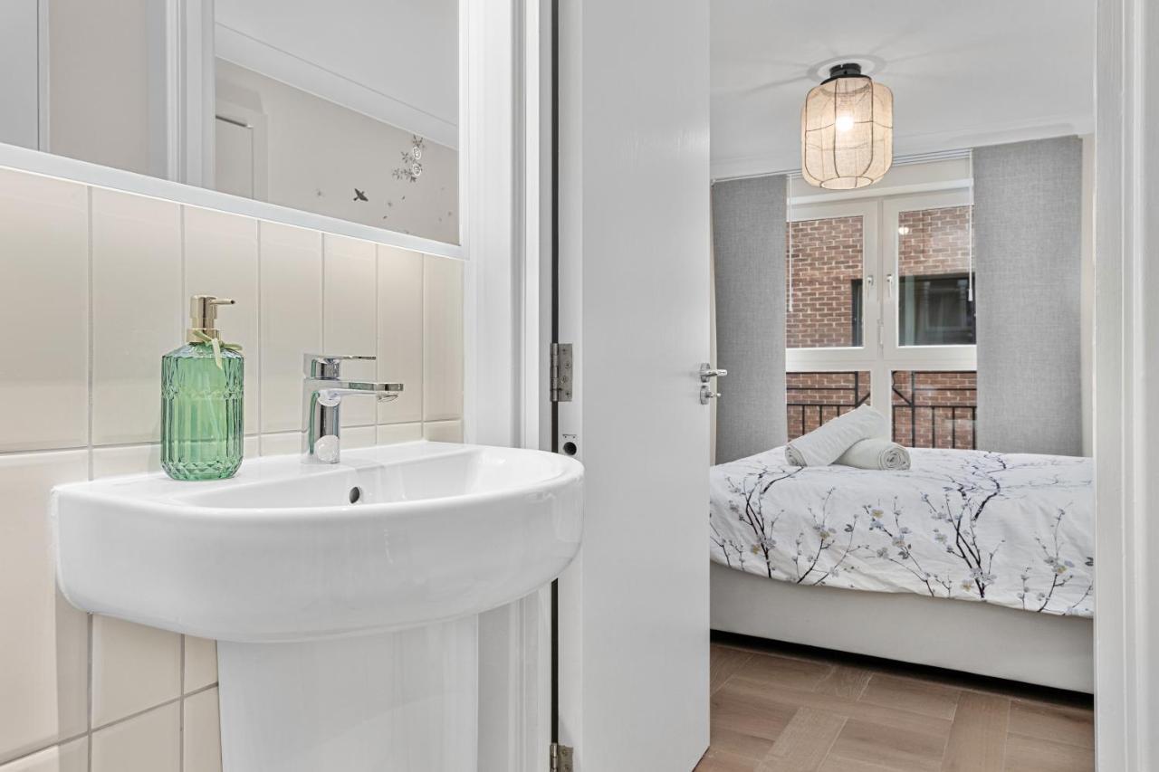 Tranquil 2 Bedroom Apartment Close To St. Paul'S Cathedral Londra Esterno foto