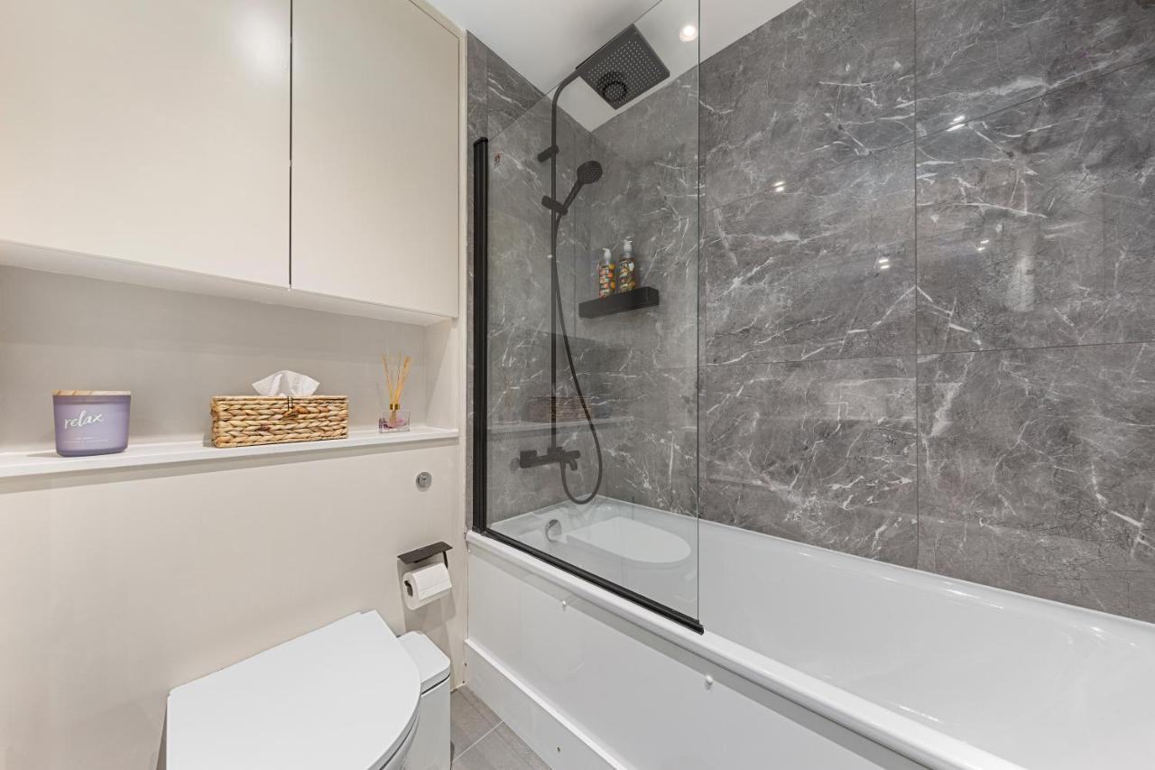 Tranquil 2 Bedroom Apartment Close To St. Paul'S Cathedral Londra Esterno foto