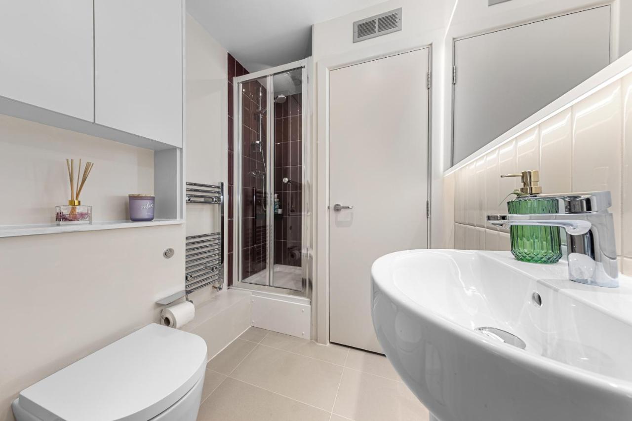 Tranquil 2 Bedroom Apartment Close To St. Paul'S Cathedral Londra Esterno foto